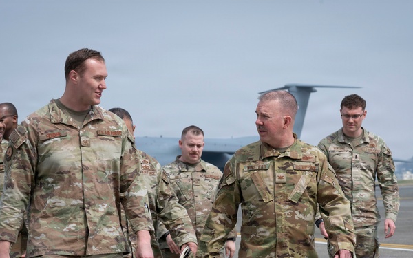 18th AF leaders assess Western Pacific mobility operations at Yokota
