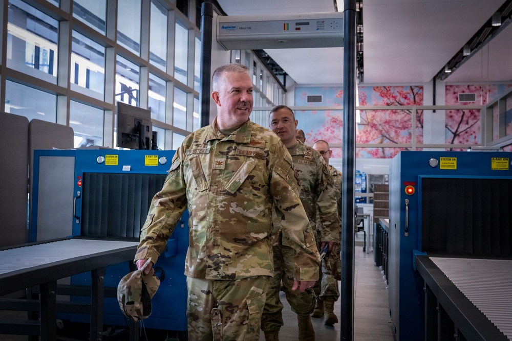 18th AF leaders assess Western Pacific mobility operations at Yokota