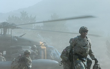 2CAB Soldiers Conduct Drone Reconnaissance During Talon Reach