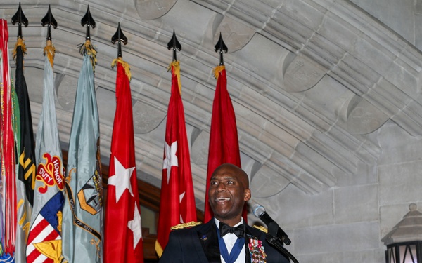 USFK Commander Attends USMA Plebe-Parent Weekend Banquet