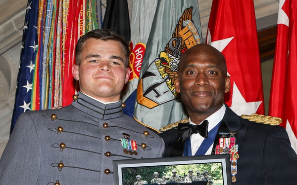 USFK Commander Attends USMA Plebe-Parent Weekend 2026