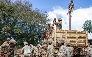 Hawaii National Guard assists Waialua residents with flood debris removal