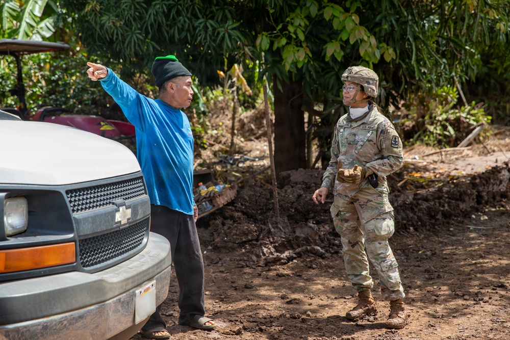 Hawaii National Guard assists Waialua residents with flood debris removal