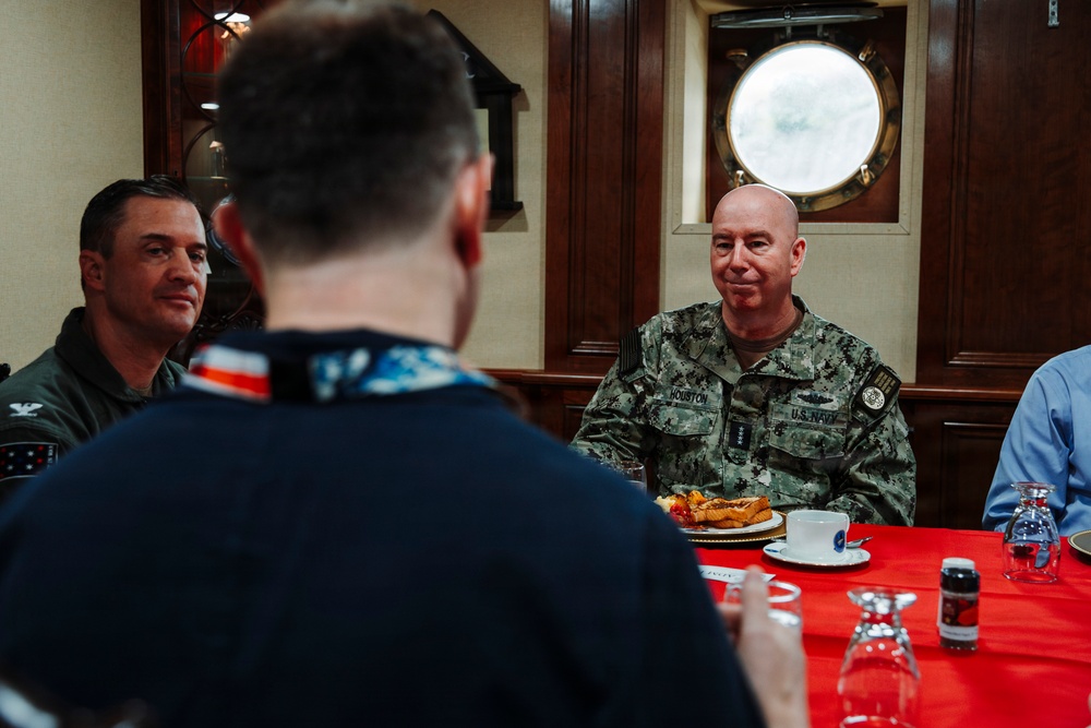 George Washington Hosts Naval Reactors