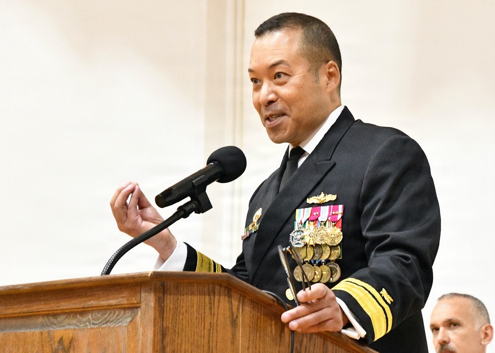 NAVSUP FLC Yokosuka Holds Change of Command Ceremony