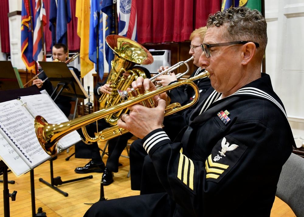 NAVSUP FLC Yokosuka Holds Change of Command Ceremony