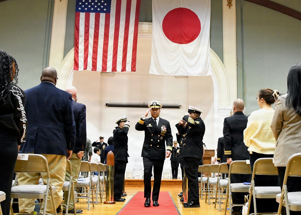 NAVSUP FLC Yokosuka Holds Change of Command Ceremony