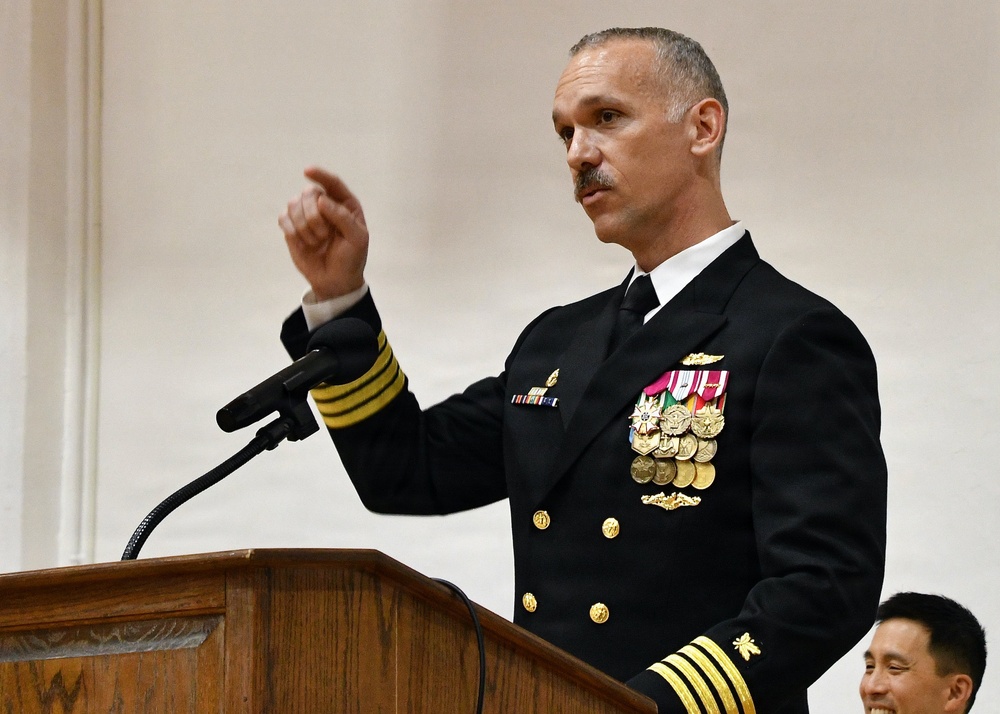 NAVSUP FLC Yokosuka Holds Change of Command Ceremony