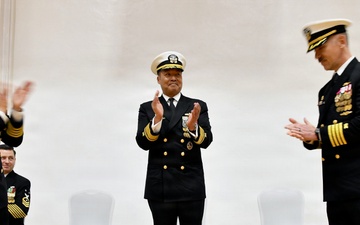 NAVSUP FLC Yokosuka Holds Change of Command Ceremony