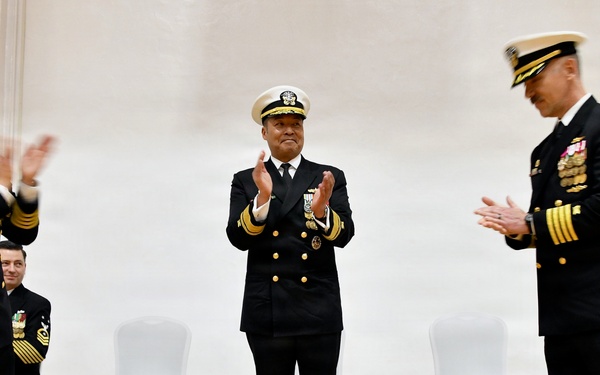 NAVSUP FLC Yokosuka Holds Change of Command Ceremony