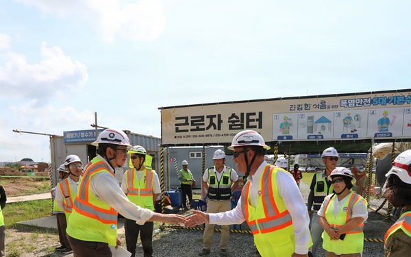 Mr. Jose E. Sánchez Visit to USACE FED and K-water