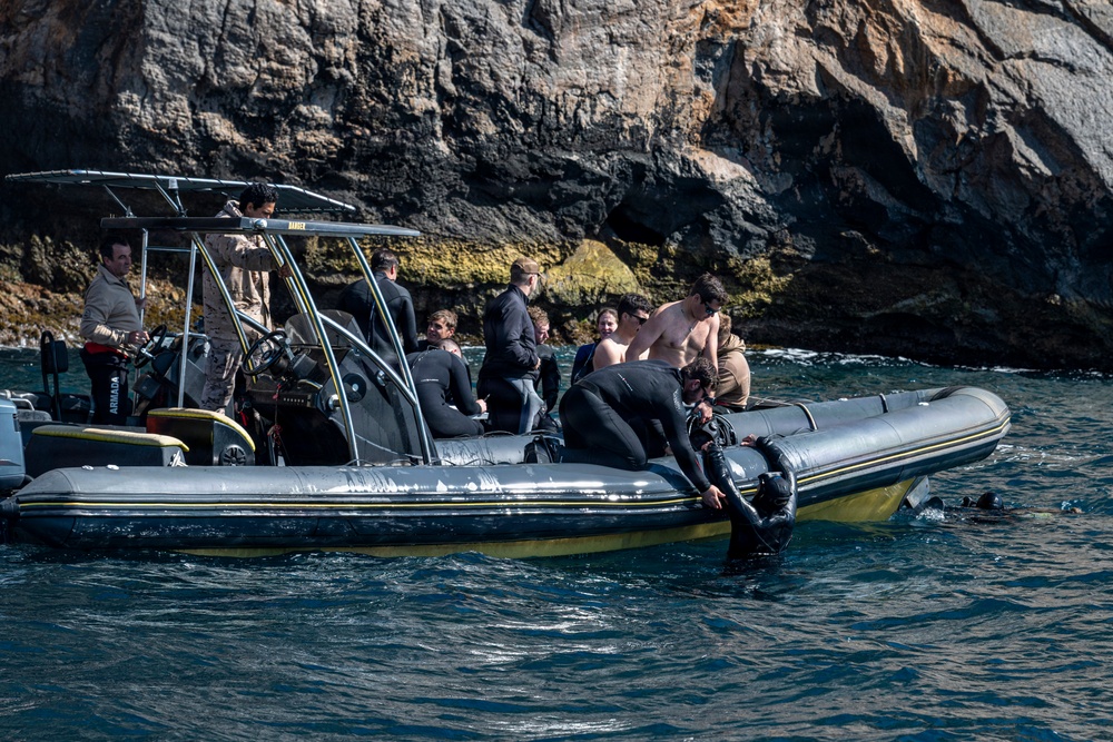 Underwater Construction Team 1 conducts bilateral diving operations in Cartagena, Spain