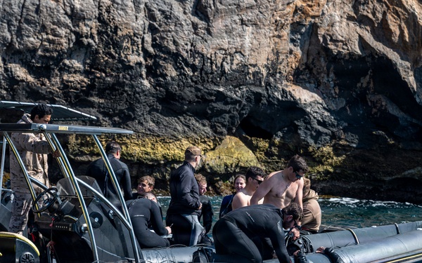 Underwater Construction Team 1 conducts bilateral diving operations in Cartagena, Spain