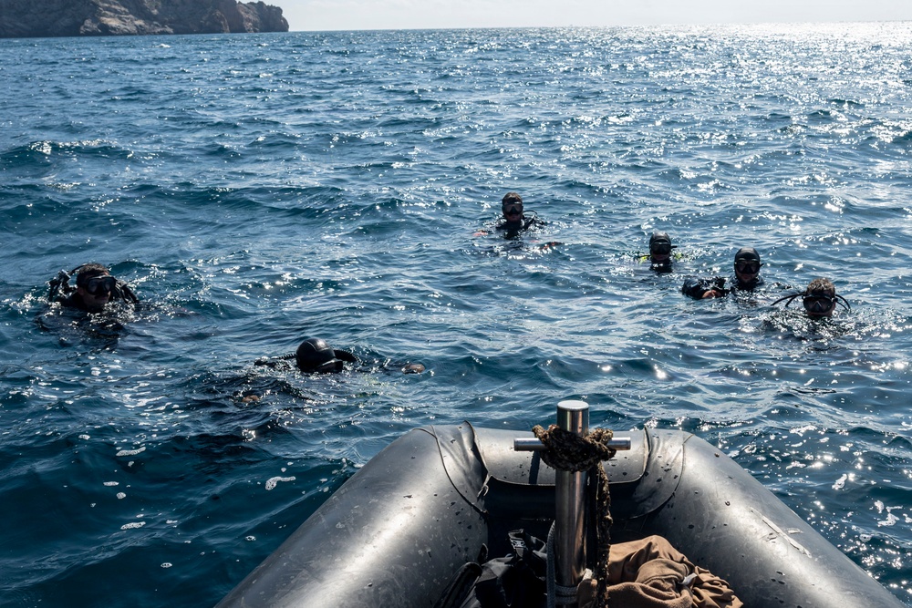 Underwater Construction Team 1 conducts bilateral diving operations in Cartagena, Spain