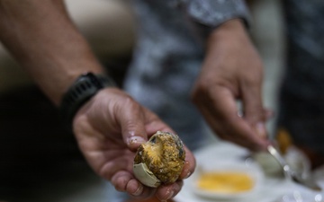 U.S. Marines with MRF-SEA Meet with NOLCOM Commanding General