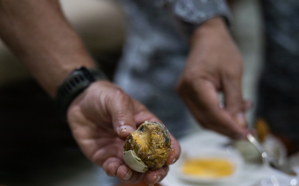 U.S. Marines with MRF-SEA Meet with NOLCOM Commanding General