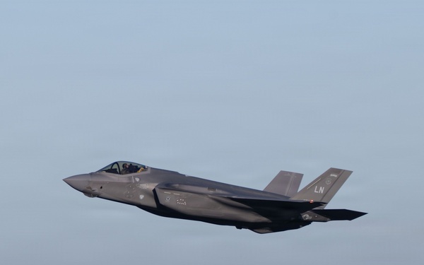 48 FW F-35s conduct daily operations