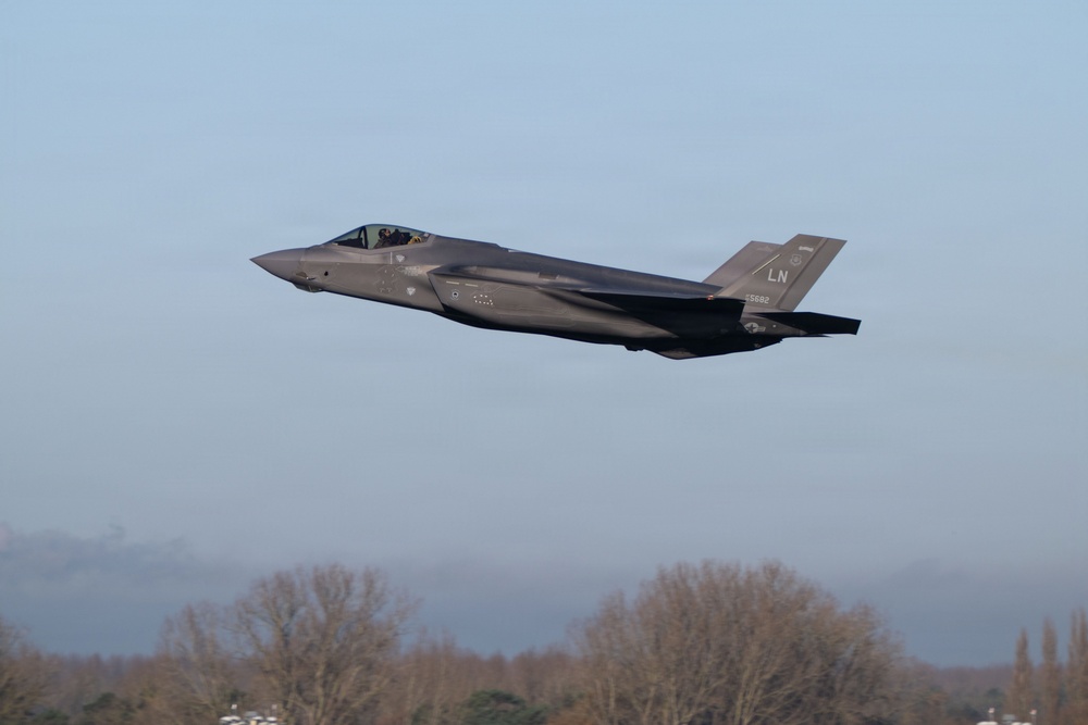 48 FW F-35s conduct daily operations