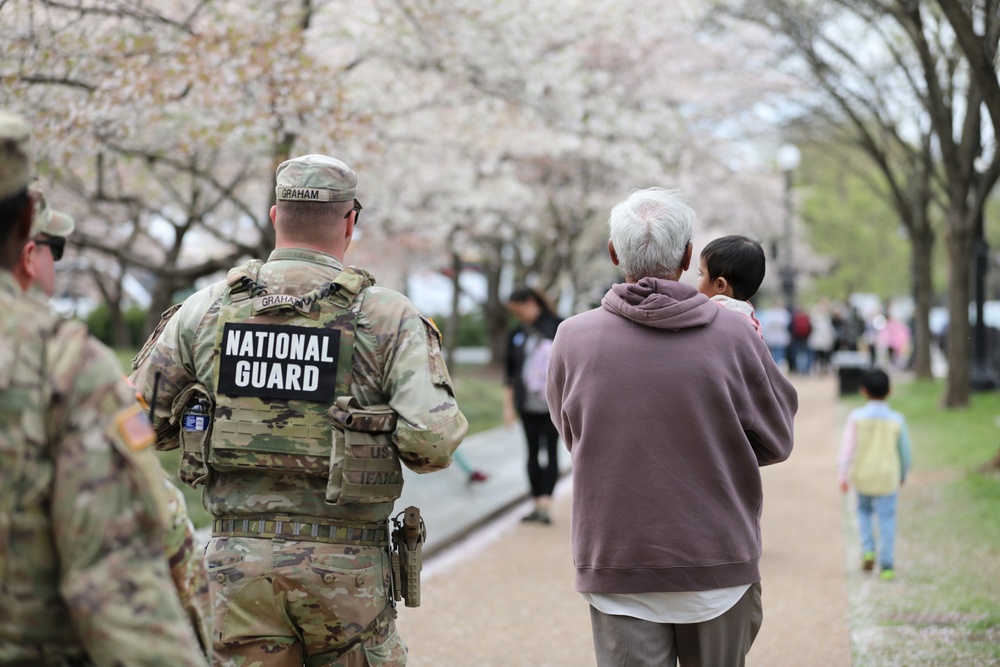 JTF-DC Assist National Mall Visitors
