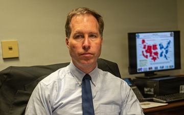 Assistant Secretary of the Navy for Manpower and Reserve Affairs visits  Fort Dix MEPS