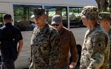 SOUTHCOM Commander visits Jungle Operations Training Course -  Panama
