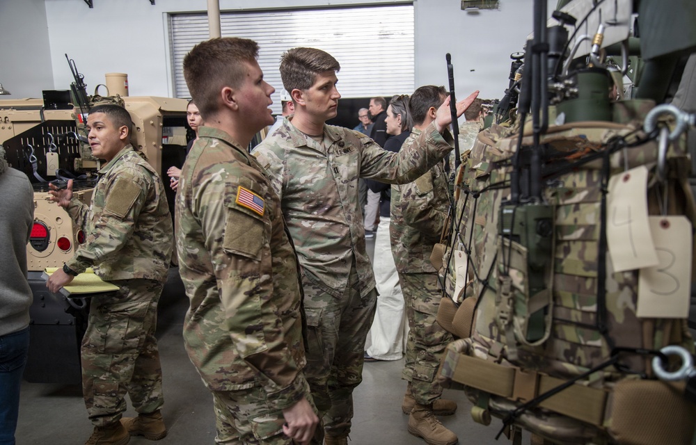 C5ISR Center, CPE IEW&amp;S team up with Soldiers to deliver improved capabilities