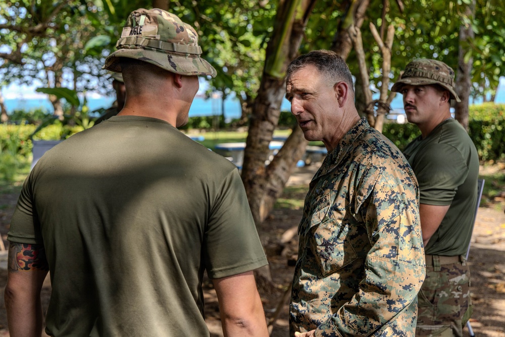 SOUTHCOM Commander visits Jungle Operations Training Course - Panama