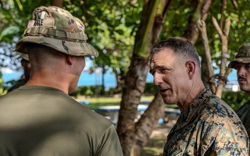 SOUTHCOM Commander visits Jungle Operations Training Course - Panama
