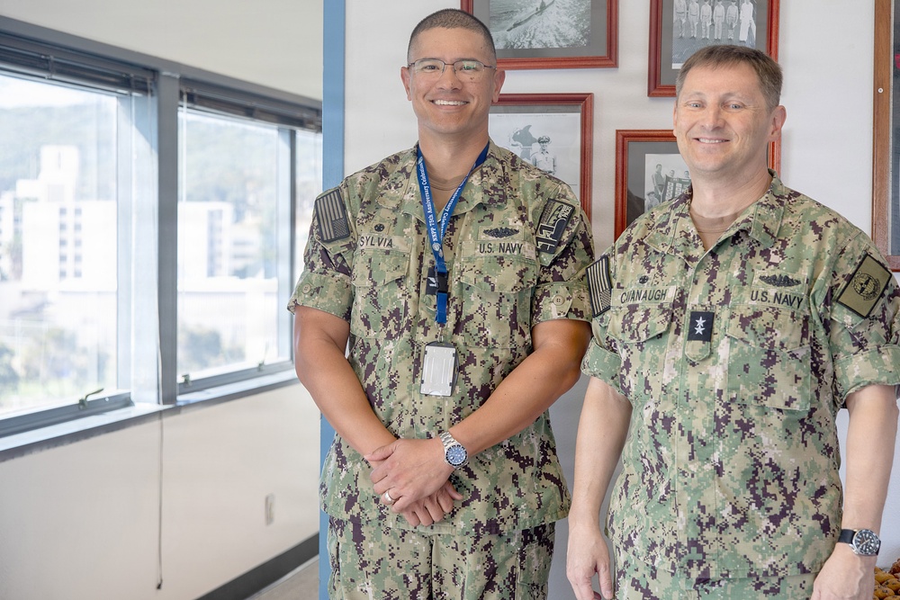 SUBPAC presents USS Greeneville with Battle Efficiency ‘E’ Award