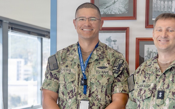 SUBPAC presents USS Greeneville with Battle Efficiency ‘E’ Award