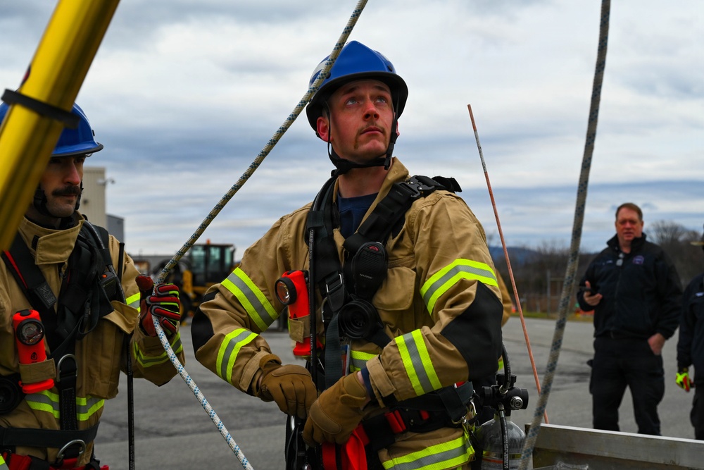 Confined space rescue training at 105 AW