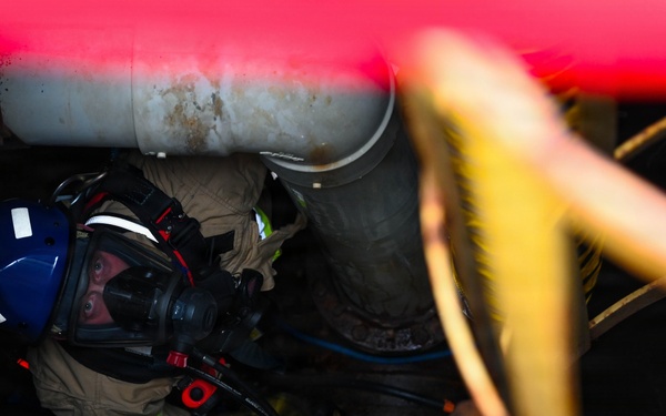 Confined space rescue training at 105 AW