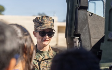 Marines with 7th ESB Participate in Middle School Career Day