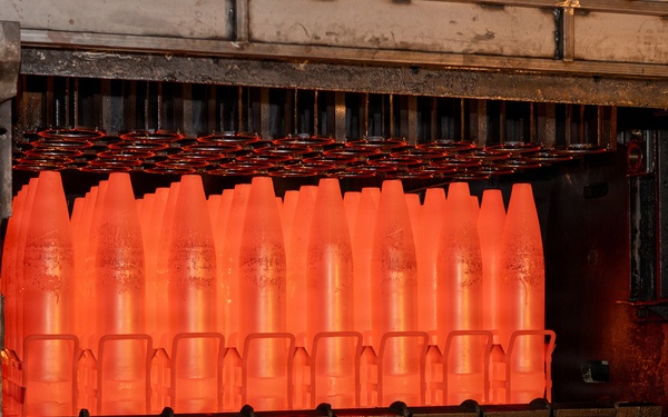 Under Sec of Army tours Scranton Army Ammunition Plant