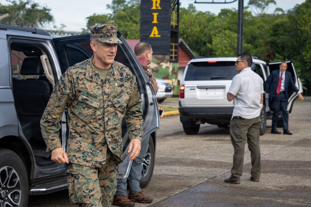 SOUTHCOM Commander Visits Panama to Strengthen Regional Partnerships