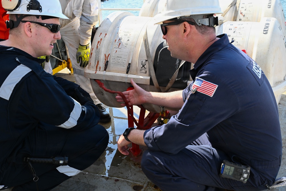 Coast Guard conducts commercial vessel inspection