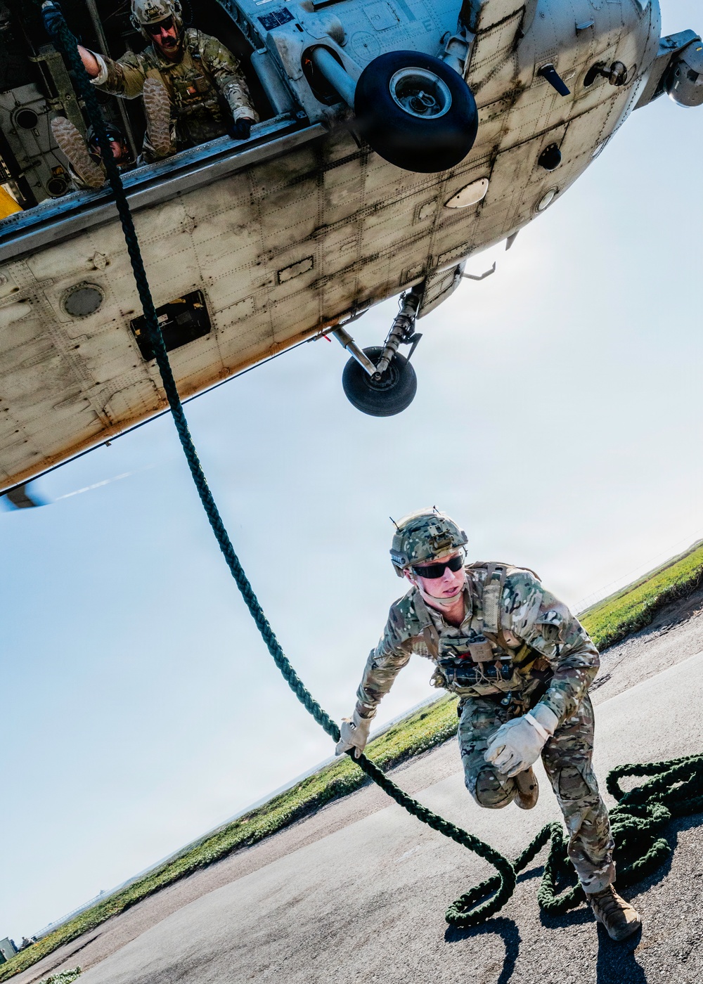 Technicians Practice Daytime Fast-Roping Techniques