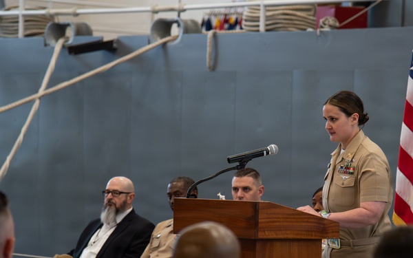 Surface Warfare Engineering School Command (SWESC) and Surface Combat Systems Training Command (SCSTC) Great Lakes hold 133rd Navy Chief Birthday Ceremony