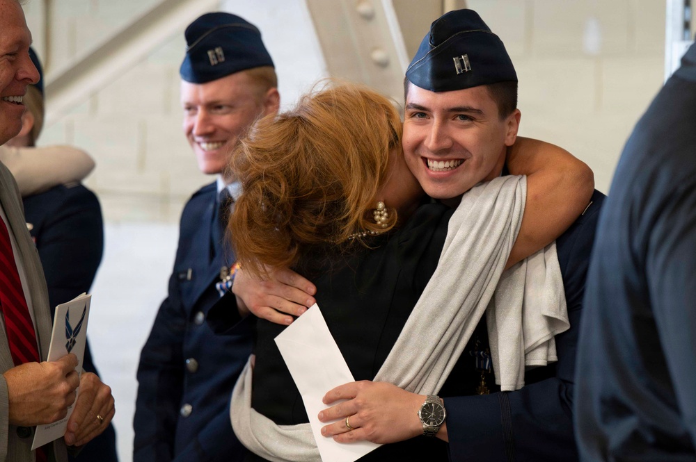 Fairchild AFB Airmen receive high honors for combat heroism