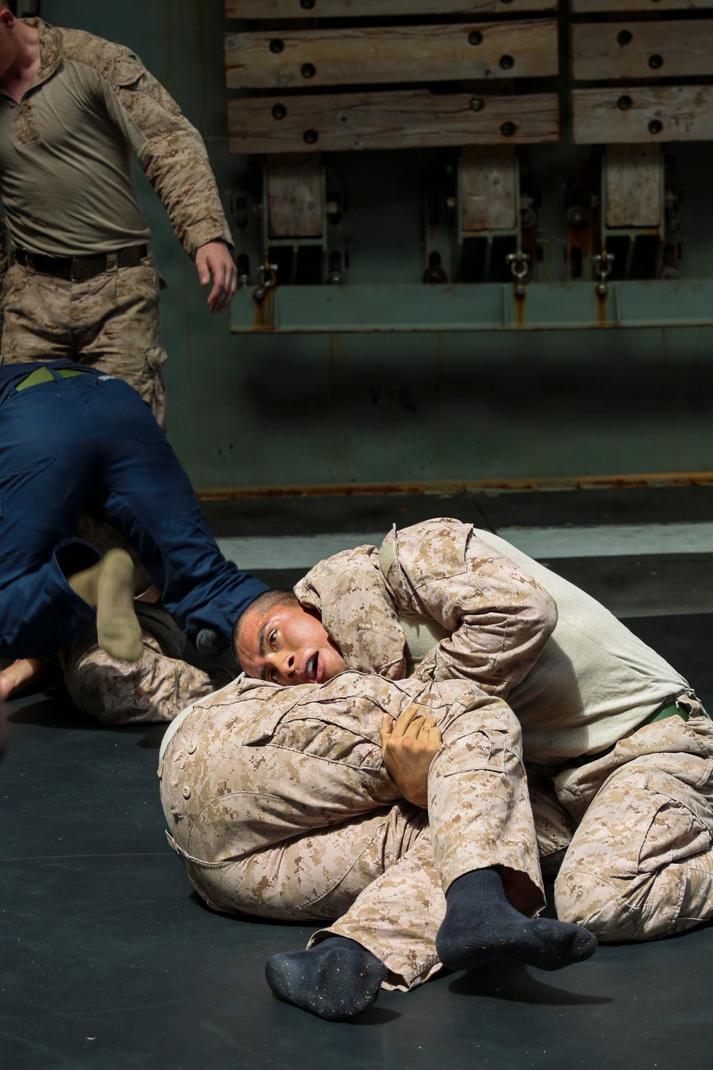 11th MEU Conducts Security, MCMAP Training Aboard Comstock