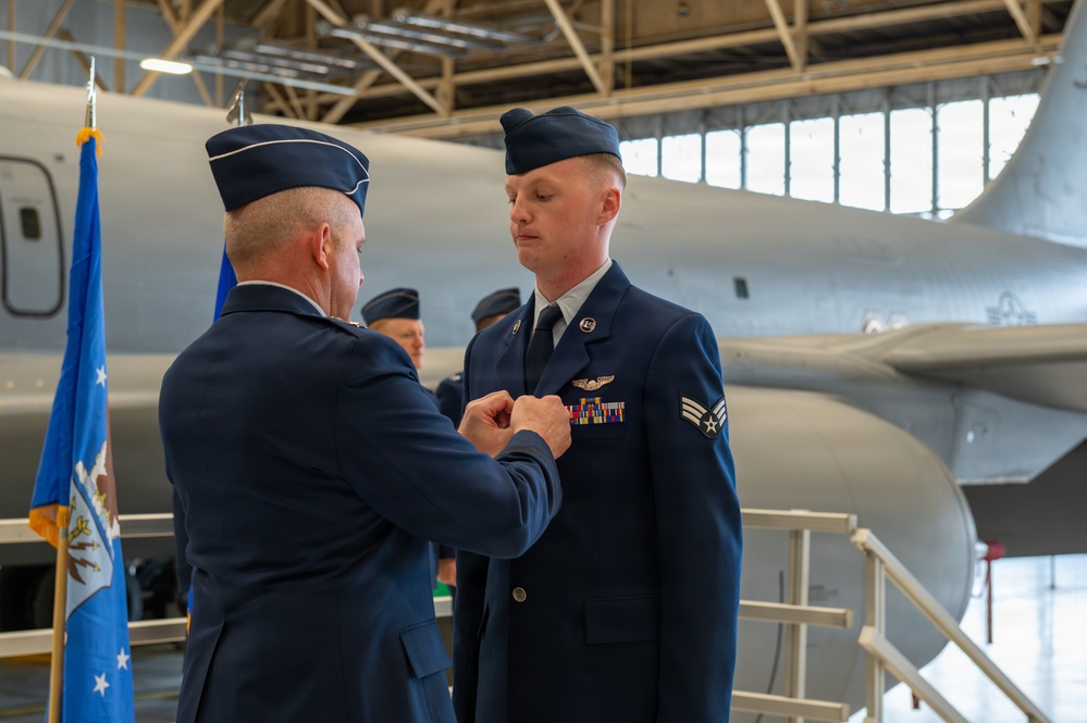 Fairchild AFB Airmen receive high honors for combat heroism