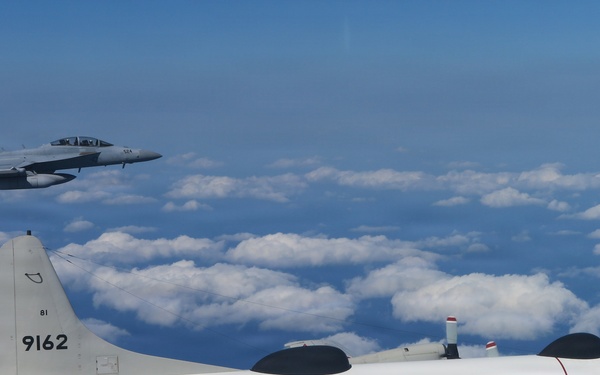VAQ 135 Conducts Bi-Lateral Exercise with JMSDF