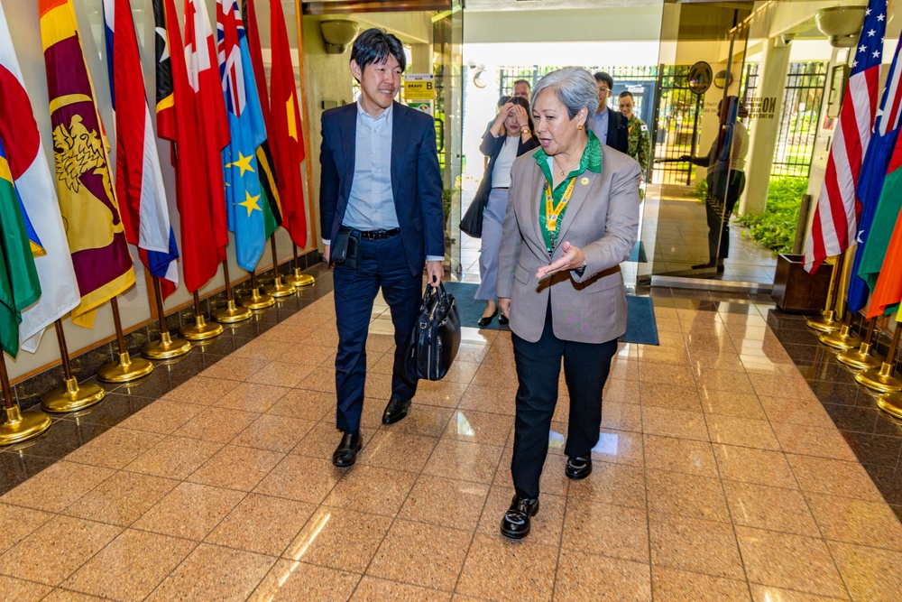 Director Japan-U.S. Defense Cooperation Division tours DKI APCSS