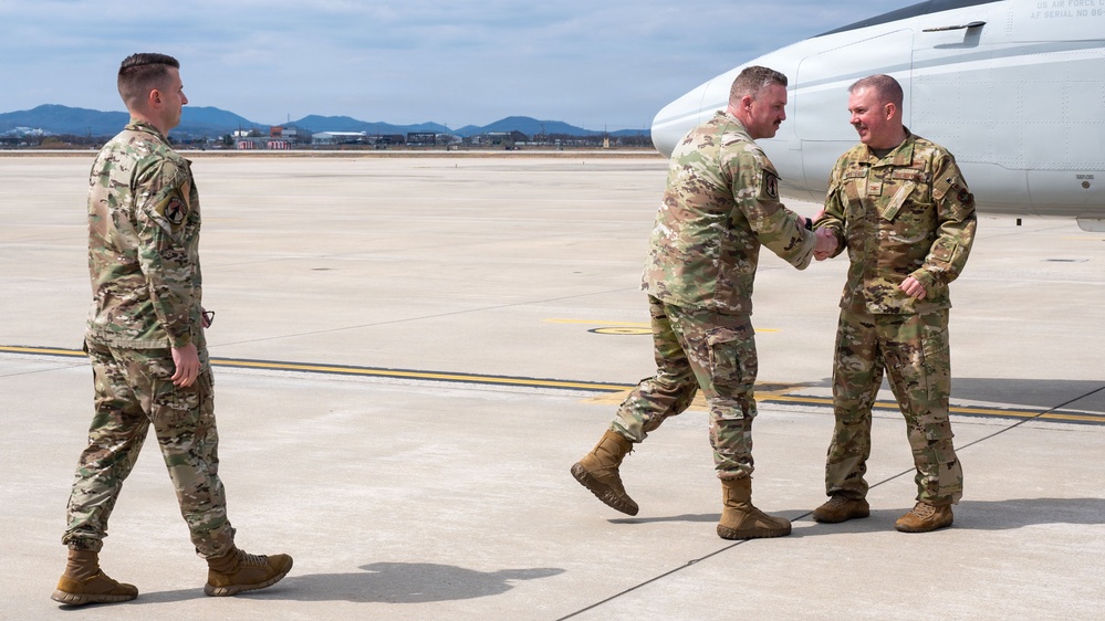 18th Air Force Leadership Visits Osan Air Base