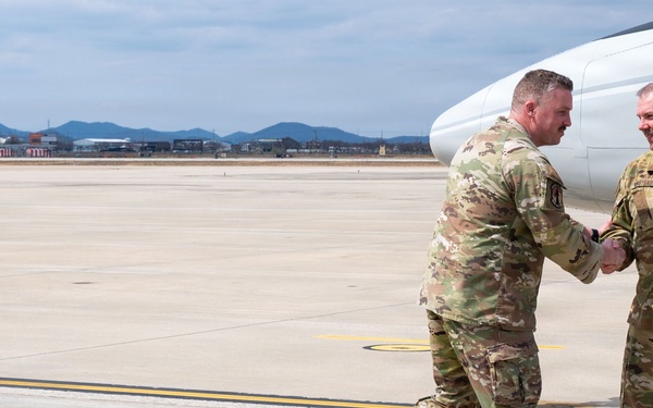 18th Air Force Leadership Visits Osan Air Base