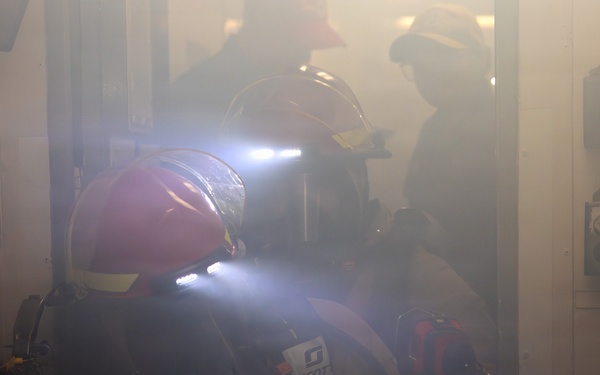 USS Arleigh Burke (DDG 51) Damage Control Drills