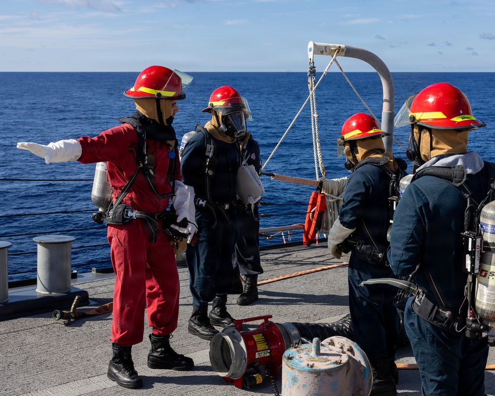 USS Arleigh Burke (DDG 51) Damage Control Drill
