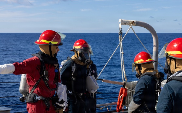 USS Arleigh Burke (DDG 51) Damage Control Drill