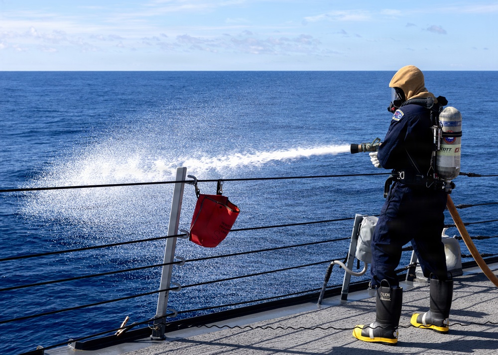 USS Arleigh Burke (DDG 51) Damage Control Drill