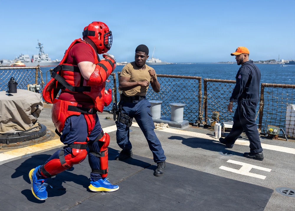 USS Arleigh Burke (DDG 51) Sailors Complete SRF-B
